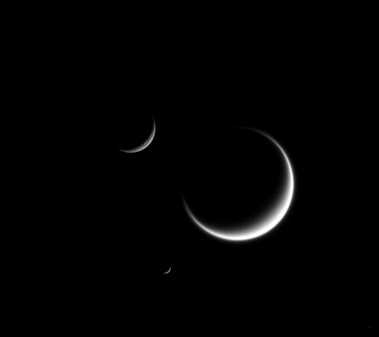 Три луны Сатурна 20 Август 2015 14:07