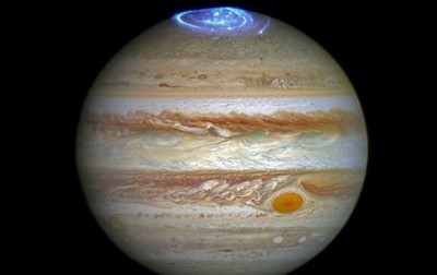 Телескоп Hubble снял полярное сияние на Юпитере 03 Июль 2016 22:15 Телескоп Hubble снял полярное сияние на Юпитере 03 Июль 2016 22:15